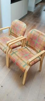 Vintage fauteuils met houten frame, Ophalen