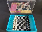 Echecs, vintage Frans schaakspel, reisversie, Hobby en Vrije tijd, Gezelschapsspellen | Bordspellen, Ophalen of Verzenden, Zo goed als nieuw