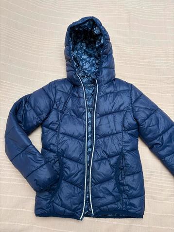 Leuke Jas mt 140 - Herfst/Winter beschikbaar voor biedingen