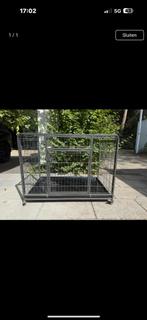 Aluminium hondenbench op wieltjes, Dieren en Toebehoren, Hondenbenches, Ophalen of Verzenden, Zo goed als nieuw