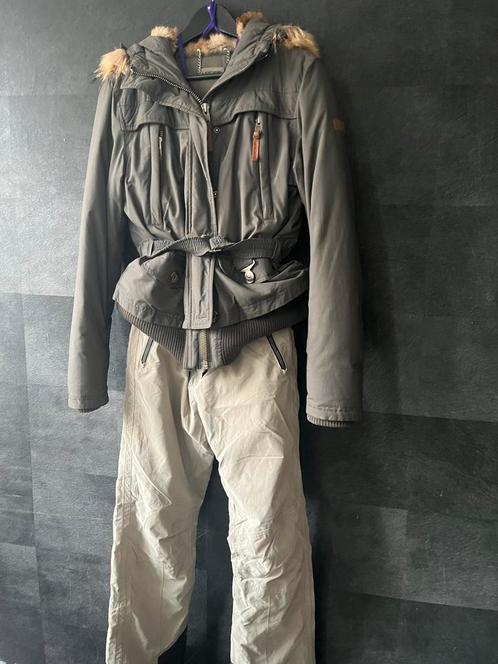 Moscow jas, Bogner skibroek McGregor trui. M/L, Kleding | Dames, Wintersportkleding, Zo goed als nieuw, Jack, Maat 38/40 (M), Ophalen of Verzenden