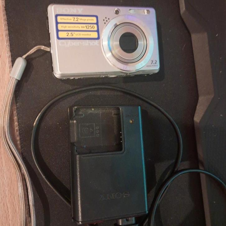 Sony Cybershot DSC-S750 Camera met 2GB Memory Stick, Audio, Tv en Foto, Fotocamera's Digitaal, Gebruikt, Compact, Sony, Minder dan 4 keer
