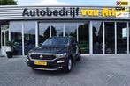 Volkswagen T-Roc 1.5 TSI Style Business van 20495 nu voor 19, Voorwielaandrijving, Stof, 4 cilinders, 150 pk