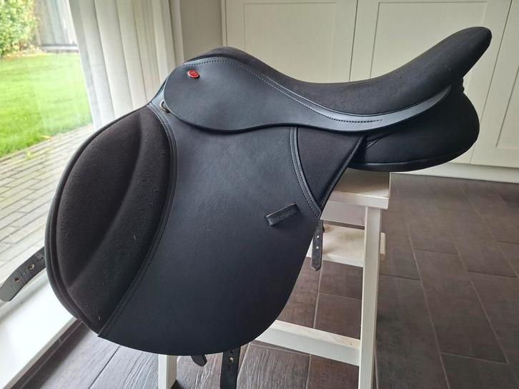 Thorowgood T8 hoge schoft 17Inch en T4 Cob 17Inch, Dieren en Toebehoren, Paarden en Pony's | Zadels, Zo goed als nieuw, Ophalen of Verzenden