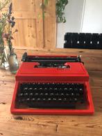 Vintage typemachine Olivetti Dora - Rood, Diversen, Typemachines, Ophalen of Verzenden, Gebruikt