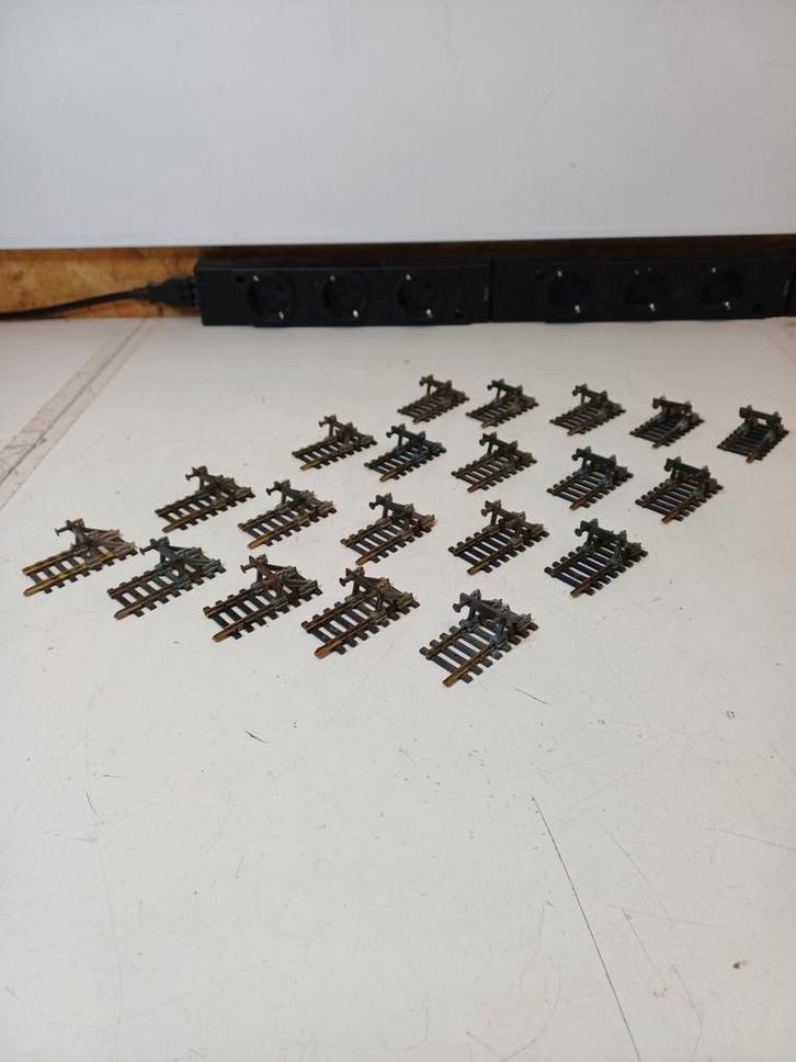 Fleischmann 6016 Stootblok H0 - 20 stuks, Hobby en Vrije tijd, Modeltreinen | H0, Gebruikt, Rails, Fleischmann, Ophalen of Verzenden