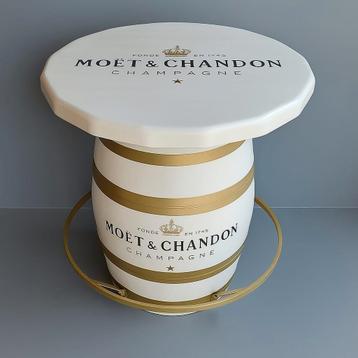 Supermooie MOËT & CHANDON wijnvat statafel/bartafel  beschikbaar voor biedingen