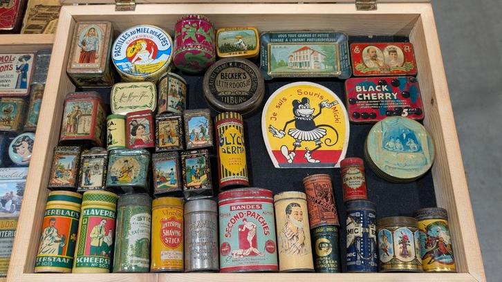 Cacao Monster Medisch, Pennen, Poets Enz Blikjes, Verzamelen, Blikken, Zo goed als nieuw, Overige, Ophalen of Verzenden