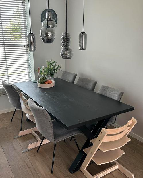 Eetkamertafel, zwart, 200x100cm met 6 eetkamerstoelen, Huis en Inrichting, Complete eetkamers, Zo goed als nieuw, 6 tot 8 stoelen
