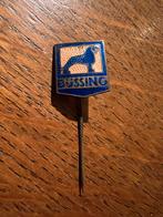 Vintage Büssing Speldje, Verzamelen, Speldjes, Pins en Buttons, Ophalen of Verzenden, Gebruikt, Merk, Speldje of Pin