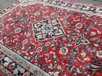 Prachtig Oosters Perzisch handgeknoopt Tapijt rood,wol, Ophalen, Gebruikt, Wit, Vintage