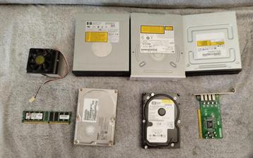 Vintage PC Onderdelen Alles? Of Graag Bieden Op losse Items beschikbaar voor biedingen