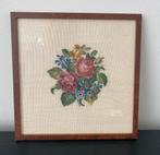 Vintage zijde geborduurd en ingelijst 23,5 x 23,5 cm, Ophalen of Verzenden