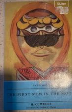 The first men in the moon - H.G. Wells, Boeken, Ophalen of Verzenden, Gelezen, H.G  Wells