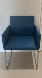 Moderne blauwe sleestoel in goede staat! Design stoel, Ophalen, Blauw, Zo goed als nieuw, Eén