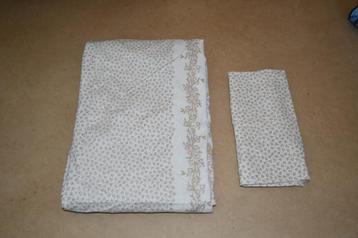 Wit-bruine hoes voor eenpersoons dekbed + kussen sloop beschikbaar voor biedingen