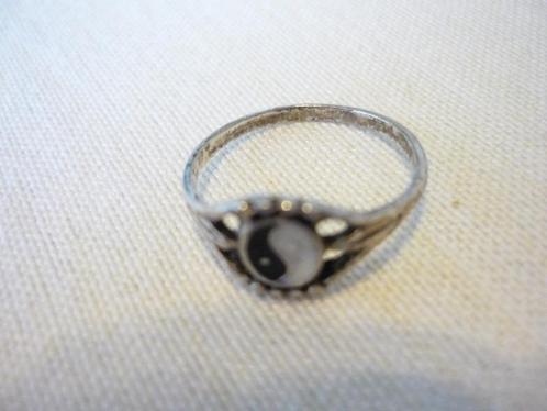 Ring Jing Yang, Sieraden, Tassen en Uiterlijk, Ringen, Nieuw, Dame, 17 tot 18, Zilver, Overige materialen, Verzenden