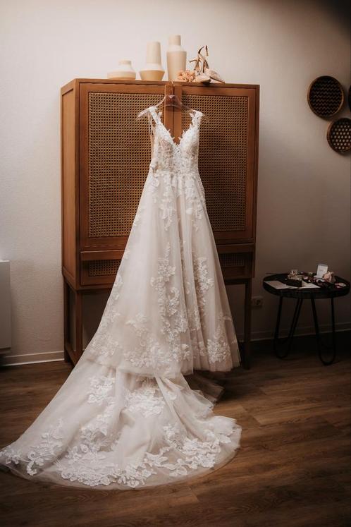 Mooie Bruidsjurk met Kant, Kleding | Dames, Trouwkleding en Trouwaccessoires, Zo goed als nieuw, Trouwjurk, Wit, Ophalen of Verzenden