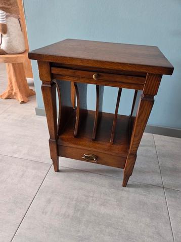 Lectuurmeubel  beschikbaar voor biedingen