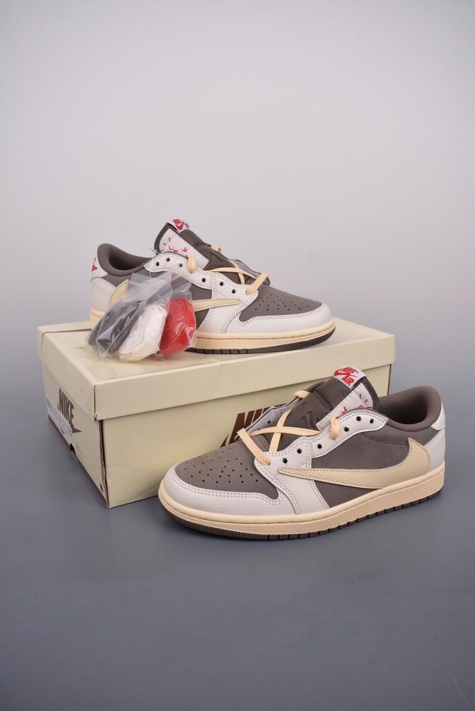 Travis Scott x Air Jordan 1 - Limited Edition!, Kleding | Heren, Schoenen, Nieuw, Ophalen of Verzenden