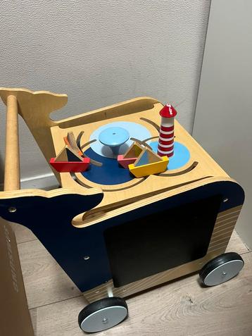 Houten loopstoel baby beschikbaar voor biedingen