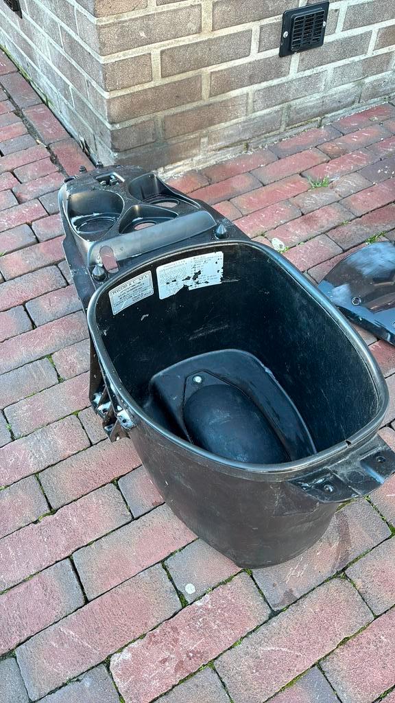 Derbi atlantis/diesis onderdelen, Fietsen en Brommers, Brommeronderdelen | Scooters, Zo goed als nieuw, Piaggio, Overige typen