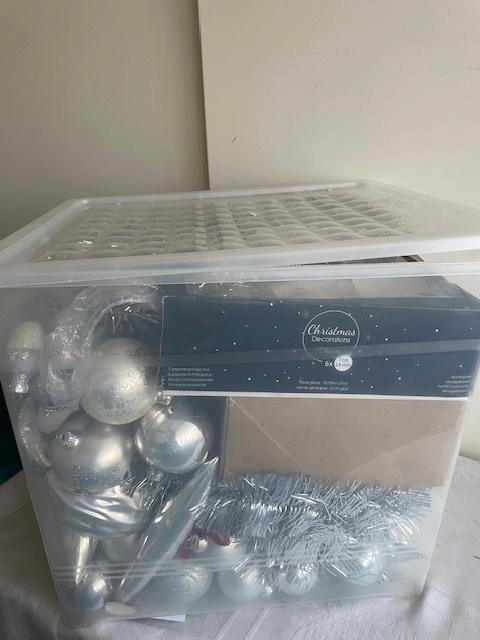 Veel zilveren Kerstspullen Ballen /enz voor € 25,00, Diversen, Kerst, Gebruikt, Ophalen of Verzenden