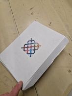 Stofstukjes in doos - Katoen, Hobby en Vrije tijd, Stoffen en Lappen, Overige kleuren, Ophalen of Verzenden, Zo goed als nieuw