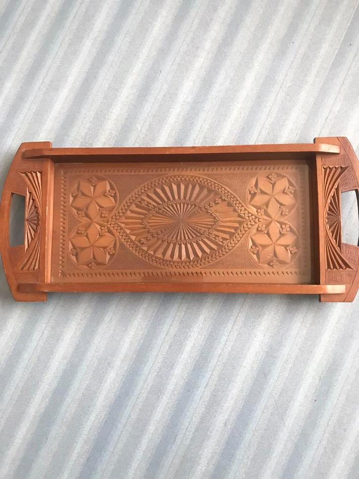 Houten dienblad met houtsnijwerk, Antiek en Kunst, Curiosa en Brocante, Ophalen