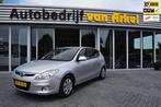 Hyundai I30 1.6i Dynamic, Voorwielaandrijving, Stof, Gebruikt, 1591 cc
