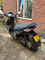 Kymco Super 8 brommer – bouwjaar 2015 - geel kenteken, Fietsen en Brommers, Scooters | Kymco, Ophalen, Gebruikt, Maximaal 45 km/u