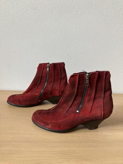Rode suede laarsjes Jan Jansen - 37,5, Kleding | Dames, Schoenen, Gedragen, Lage of Enkellaarzen, Rood, Ophalen of Verzenden