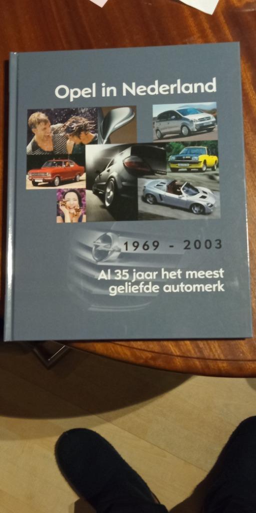 Opel in Nederland, Boeken, Auto's | Boeken, Gelezen, Opel, Ophalen of Verzenden