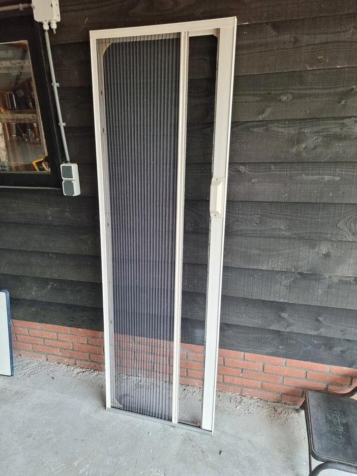 HORDEUR & PLISSE & VERDUISTERING CAMPER & CARAVAN REPARATIE!, Caravans en Kamperen, Caravan accessoires, Zo goed als nieuw, Ophalen