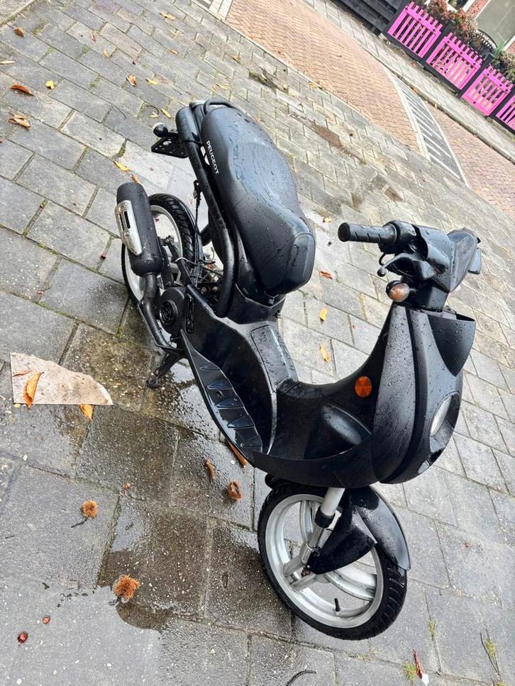 Peugeot ludix zonder kenteken, Fietsen en Brommers, Scooters | Peugeot, Gebruikt, Ludix, Tweetakt, Ophalen