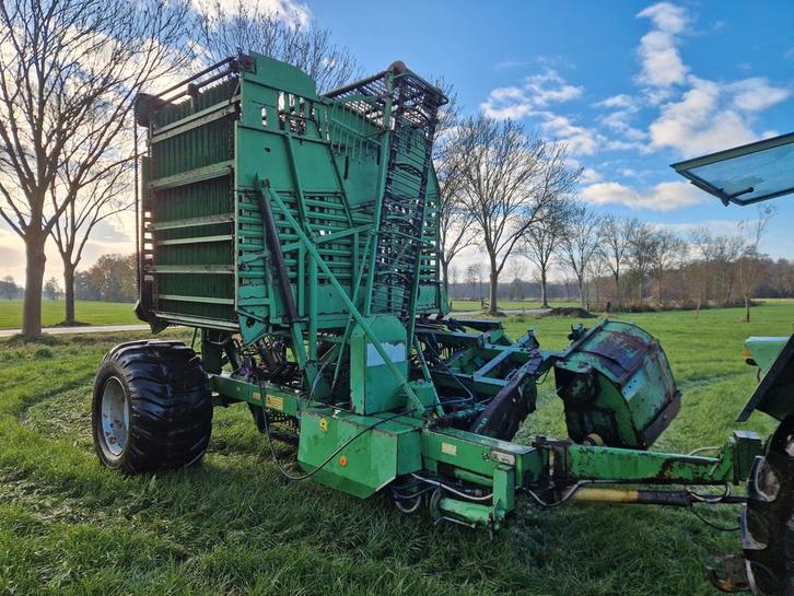 Stoll V202 bietenrooier bieten rooier, Zakelijke goederen, Agrarisch | Werktuigen, Akkerbouw, Oogstmachine, Ophalen of Verzenden