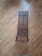 Leuke slee ijzer onderstel en houten zitting .80 bij 35 cm., Ophalen of Verzenden, Gebruikt, Houten stempel