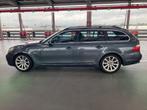 BMW 5-Serie 2.0 520D Touring AUT 2007 Grijs, Auto's, BMW, Automaat, Achterwielaandrijving, Stationwagon, Diesel