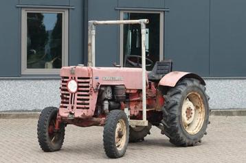 Mc Cormick D-439 2wd / Smalspoortrekker beschikbaar voor biedingen