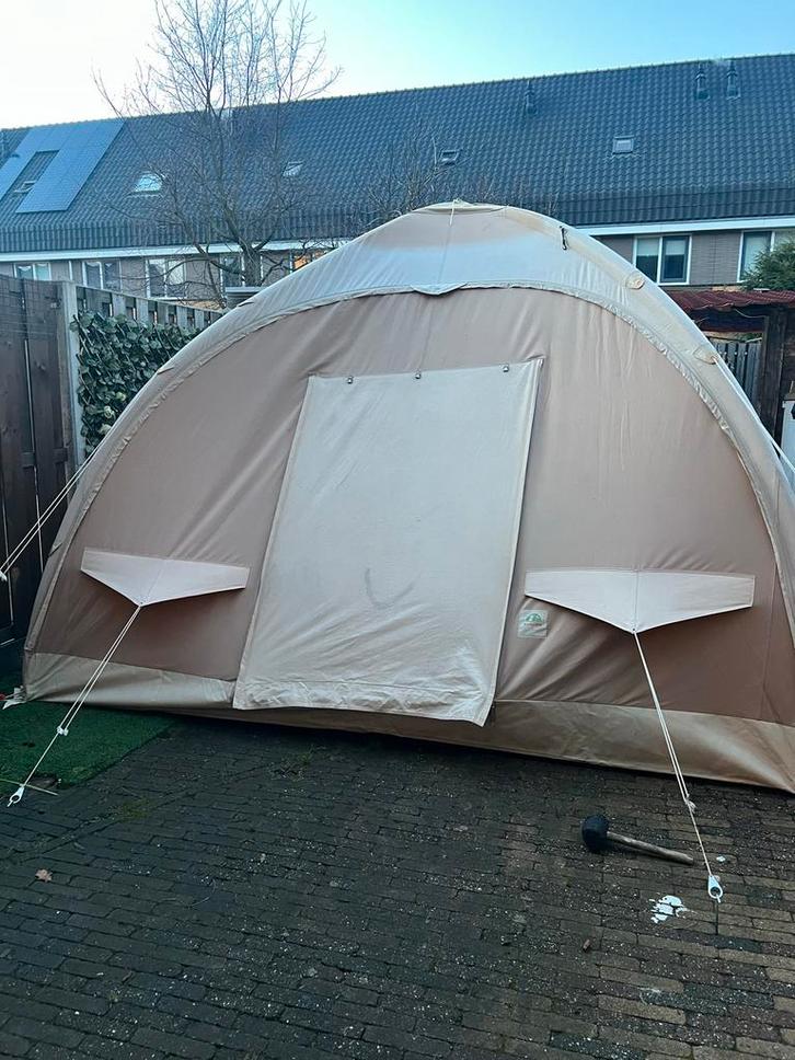 Karsten 350 opblaasbare tent met luifel, Caravans en Kamperen, Tenten, tot en met 5, Gebruikt, Ophalen of Verzenden