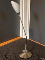 Retro Staande Lamp met Witte Glazen Kap, Huis en Inrichting, Lampen | Vloerlampen, Ophalen, Gebruikt, Glas, Minder dan 100 cm