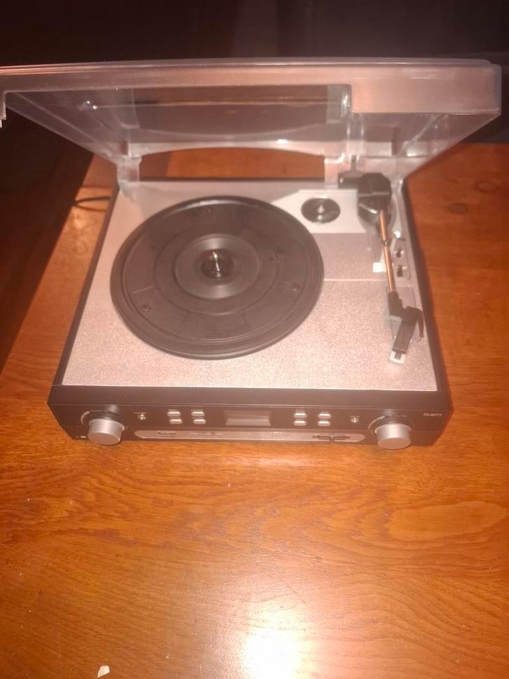 Platenspeler van Zolid met USB en MMC/SD, Audio, Tv en Foto, Platenspelers, Zo goed als nieuw, Platenspeler, Overige merken, USB-aansluiting