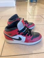 Jordan 4 Rood Maat 38, Kinderen en Baby's, Kinderkleding | Schoenen en Sokken, Ophalen, Gebruikt, Jongen of Meisje, Schoenen