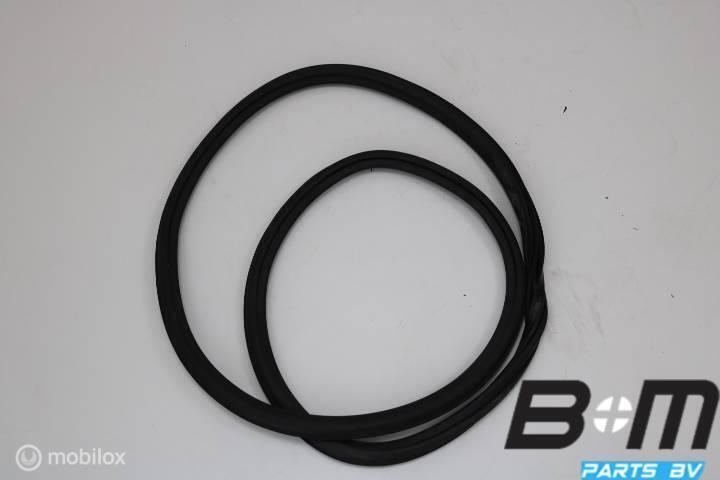 Portierrubber lniks of rechtsachter Audi A3 8V Limo, Auto-onderdelen, Interieur en Bekleding, Gebruikt