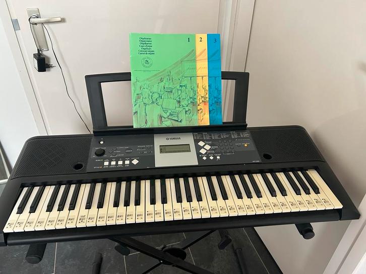 Yamaha YPT-230 Keyboard - Zo goed als nieuw!, Muziek en Instrumenten, Keyboards, Zo goed als nieuw, 61 toetsen, Yamaha, Aanslaggevoelig