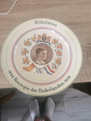 Mooi bord  beschikbaar voor biedingen