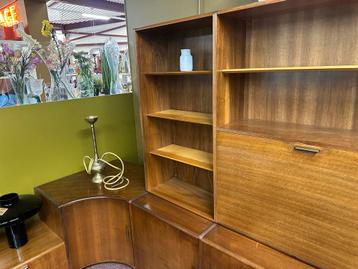 Vintage Wandmeubel - Jaren '60 Stijl beschikbaar voor biedingen