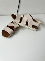 Skechers sandalen maat 38 beige, Kleding | Dames, Schoenen, Ophalen of Verzenden, Zo goed als nieuw, Beige, Sandalen of Muiltjes