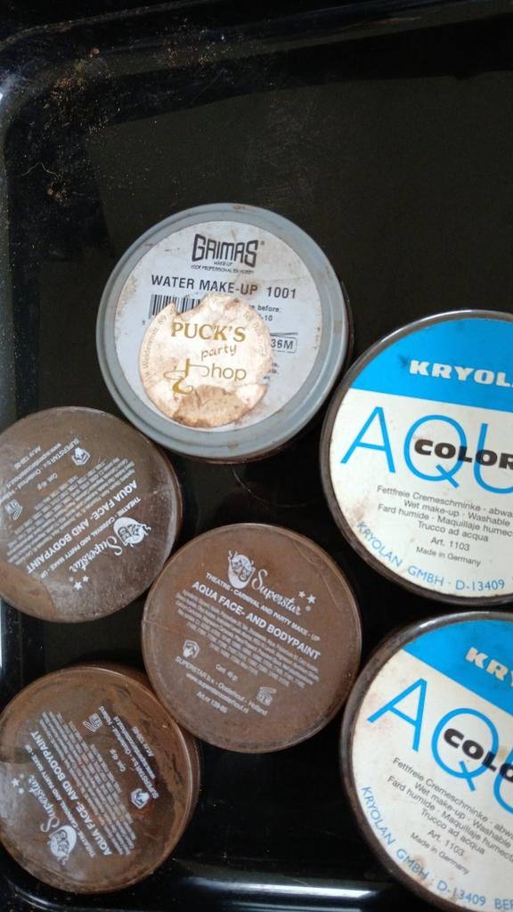 Goede bruine schmink, Hobby en Vrije tijd, Feestartikelen, Ophalen of Verzenden