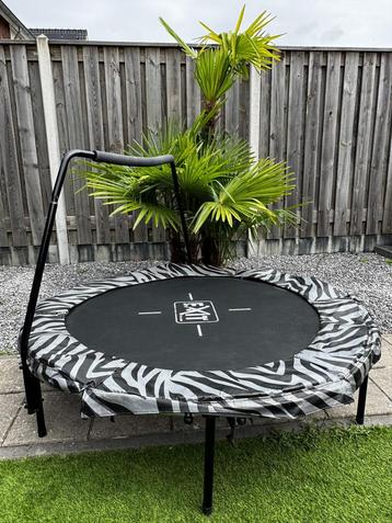 Kids trampoline beschikbaar voor biedingen